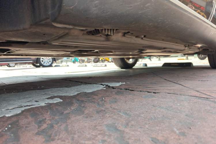 Used BMW X6  Chassis Front Left