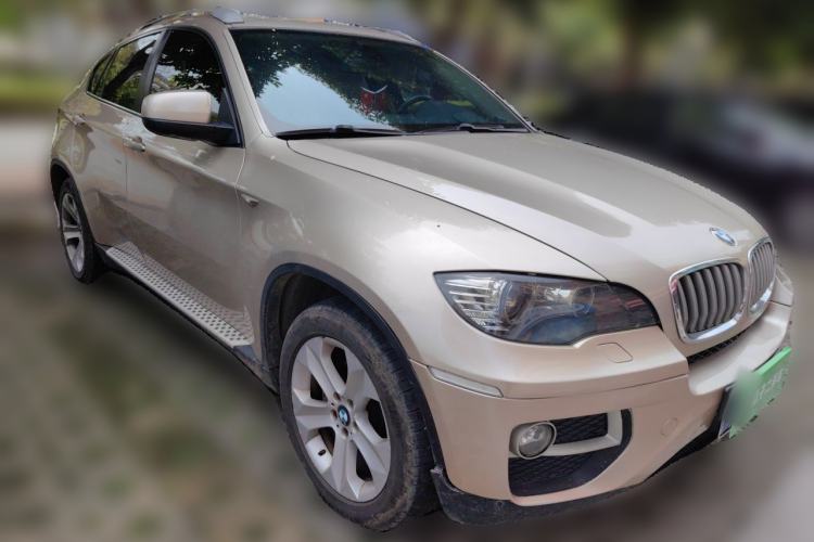 Used BMW X6 2013 xDrive35i Front Right 45 Deg