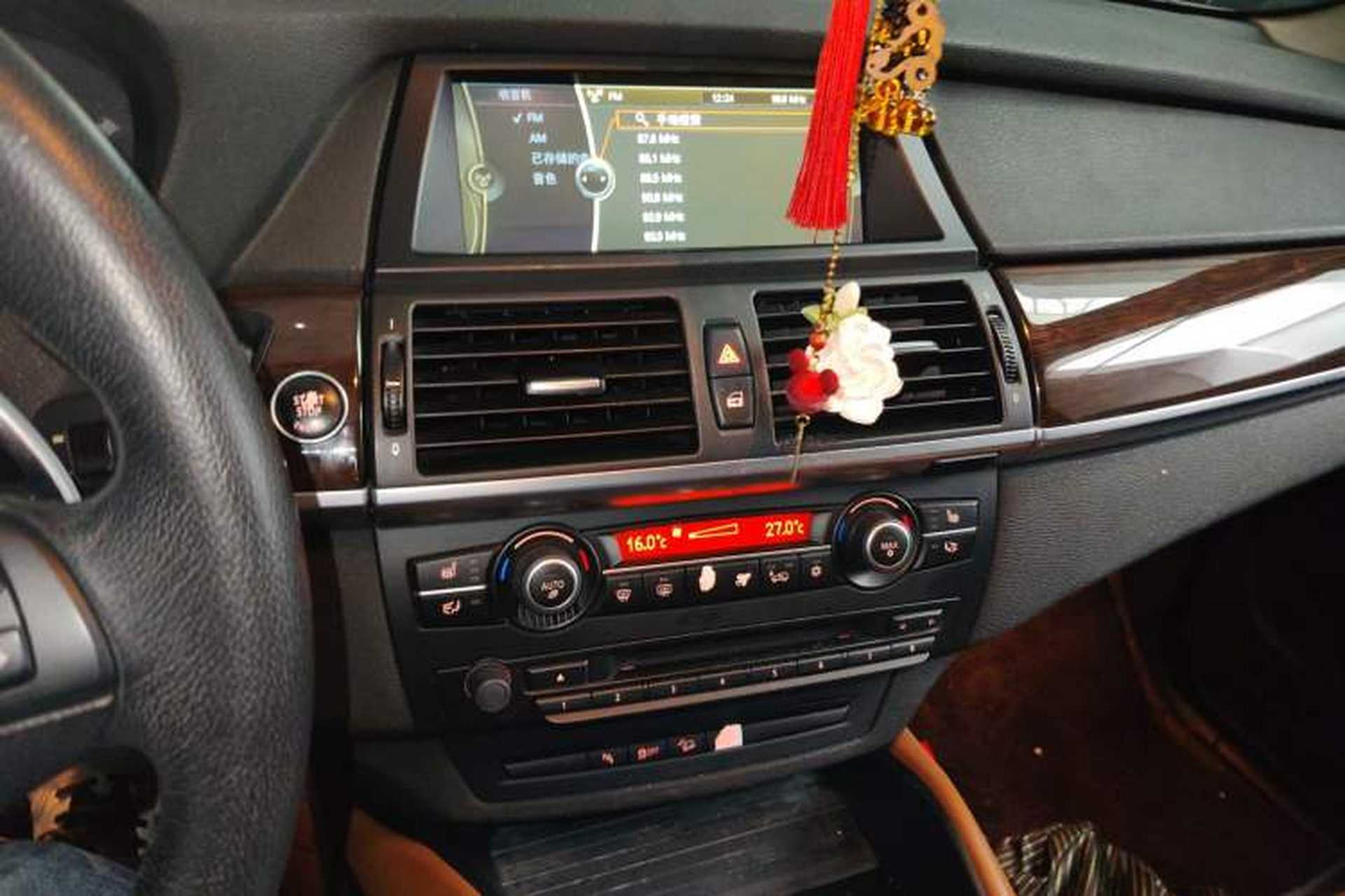 Used BMW X6 2013 xDrive35i Audio And AC Panel
