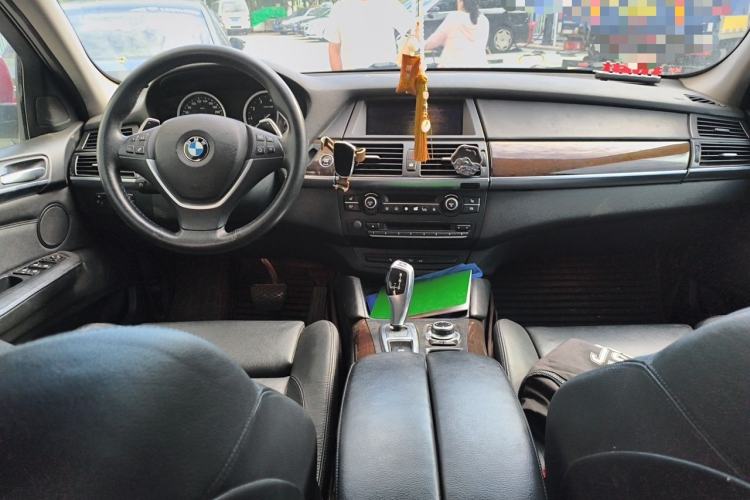 Used BMW X6 2013 xDrive35i Center Console