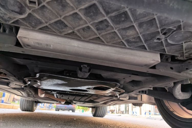 Used BMW X6 2013 xDrive35i Chassis Front