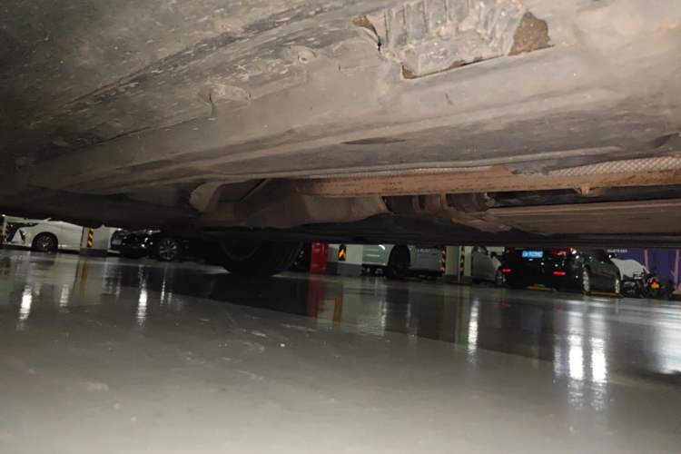 Used BMW X6  Chassis Front Right