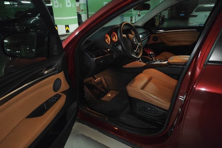 Used BMW X6  Driver Seat