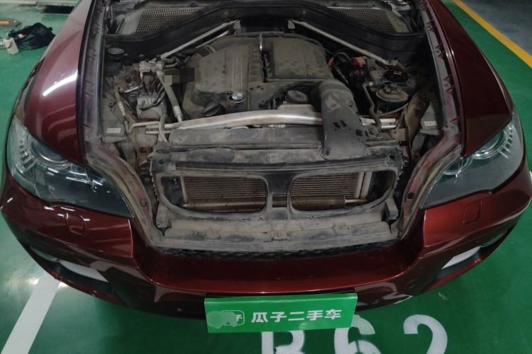 Used BMW X6 2013 xDrive35i Engine Bay