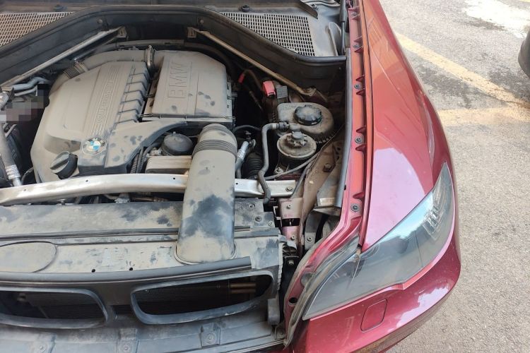 Used BMW X6 2013 xDrive35i Engine Bay Left