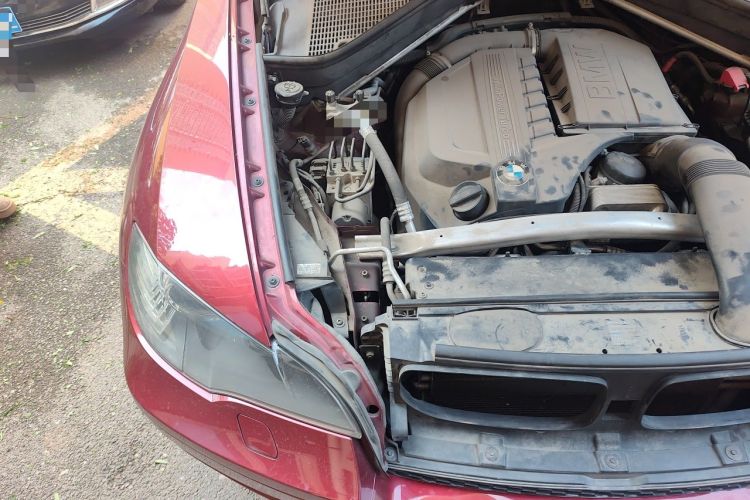 Used BMW X6 2013 xDrive35i Engine Bay Right