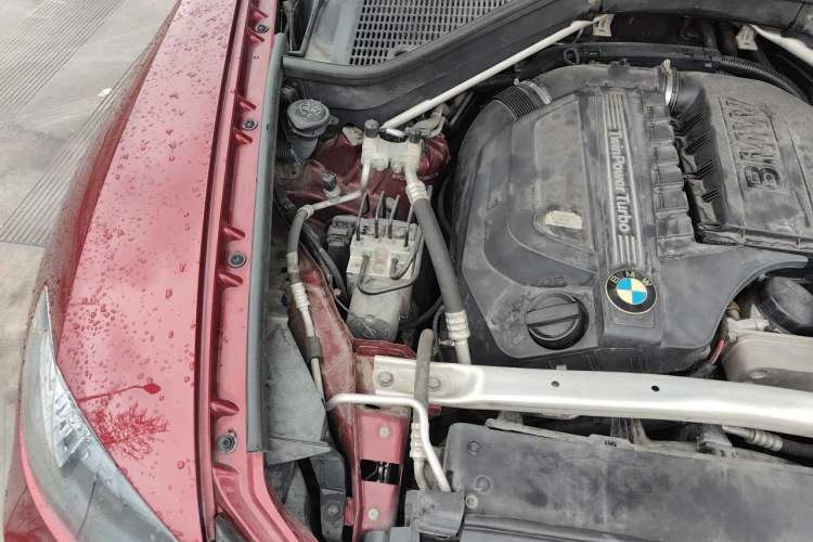Used BMW X6  Engine Bay Right