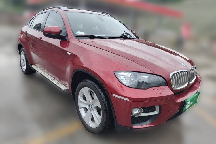 Used BMW X6  Front Right 45 Deg
