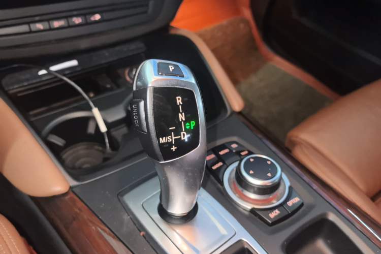 Used BMW X6 2013 xDrive35i Gear Lever