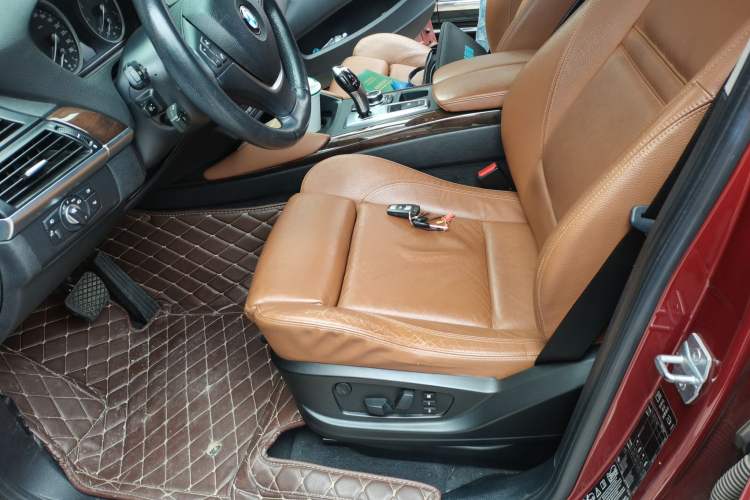 Used BMW X6 2013 xDrive35i Left Front Seat