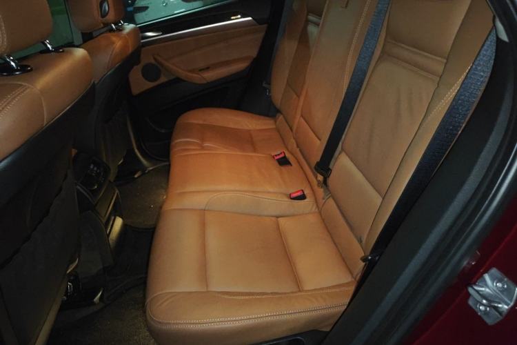 Used BMW X6  Left Rear Seat