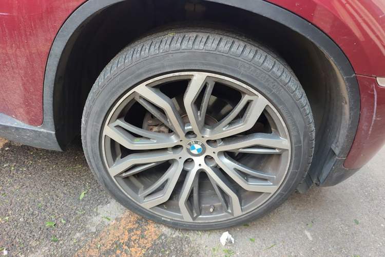 Used BMW X6 2013 xDrive35i Right Front Wheel Hub