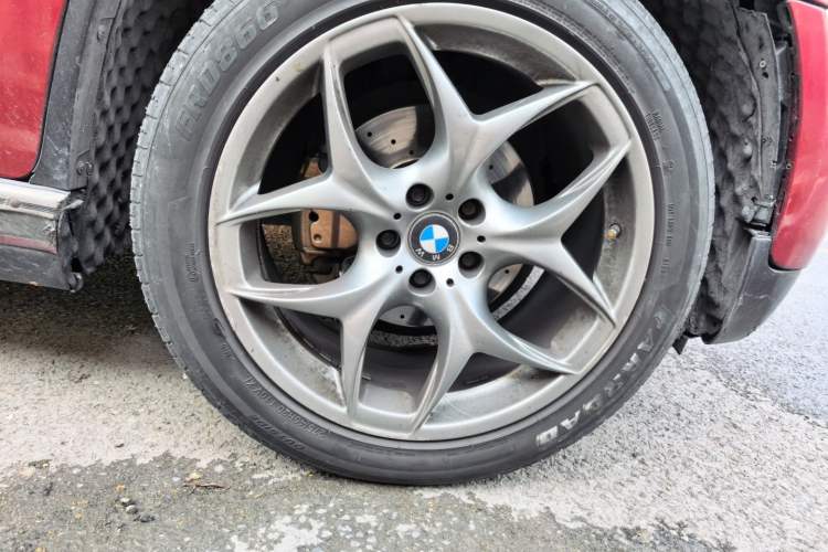 Used BMW X6 2013 xDrive35i Right Front Wheel Hub