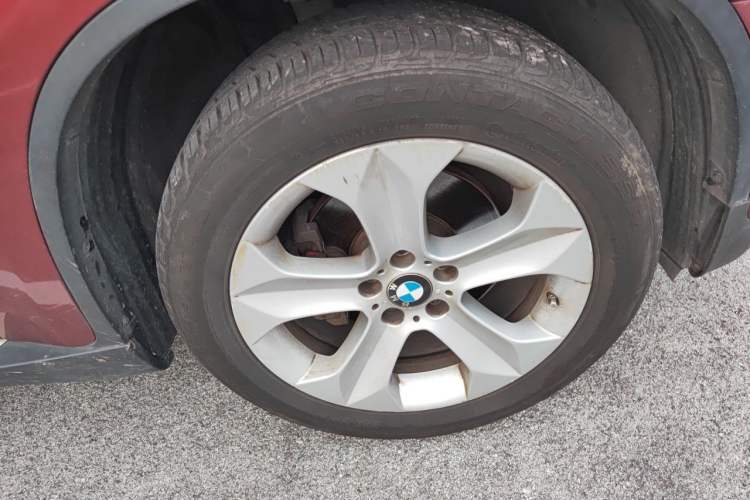 Used BMW X6 2013 xDrive35i Right Front Wheel Hub