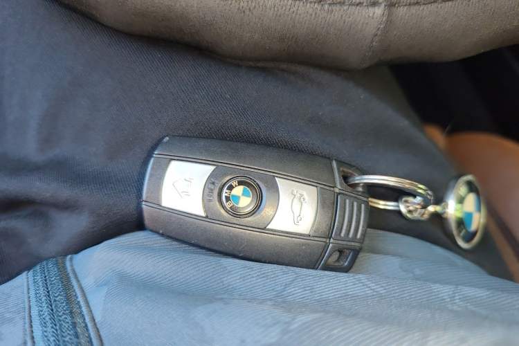 Used BMW X6 2013 xDrive35i Vehicle Key