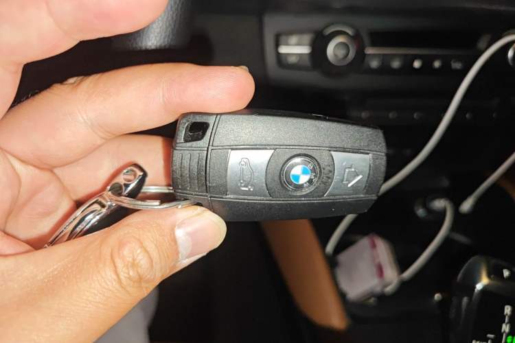 Used BMW X6  Vehicle Key