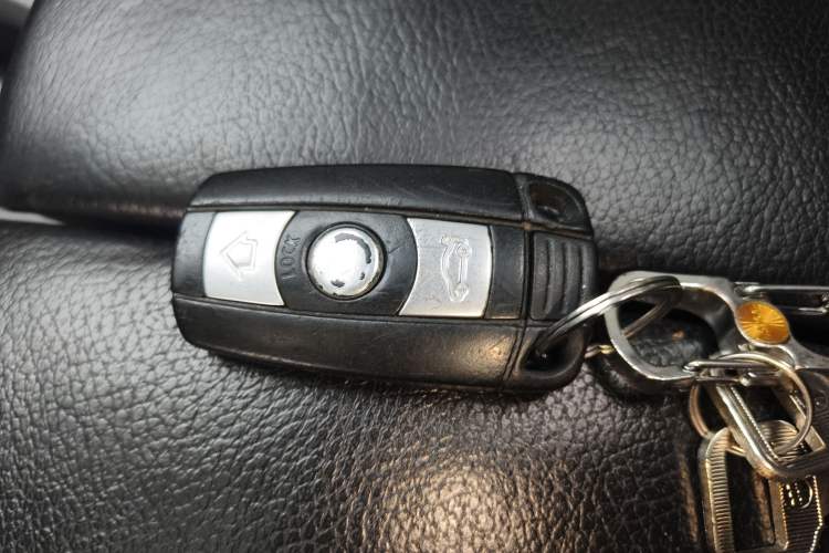 Used BMW X6 2013 xDrive35i Vehicle Key