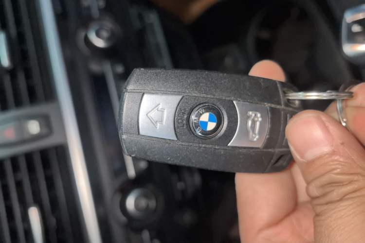 Used BMW X6 2013 xDrive35i Vehicle Key