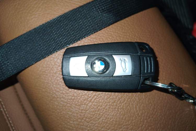 Used BMW X6 2013 xDrive35i Vehicle Key