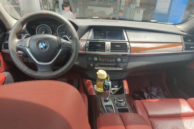 Used BMW X6 2013 xDrive35i Center Console