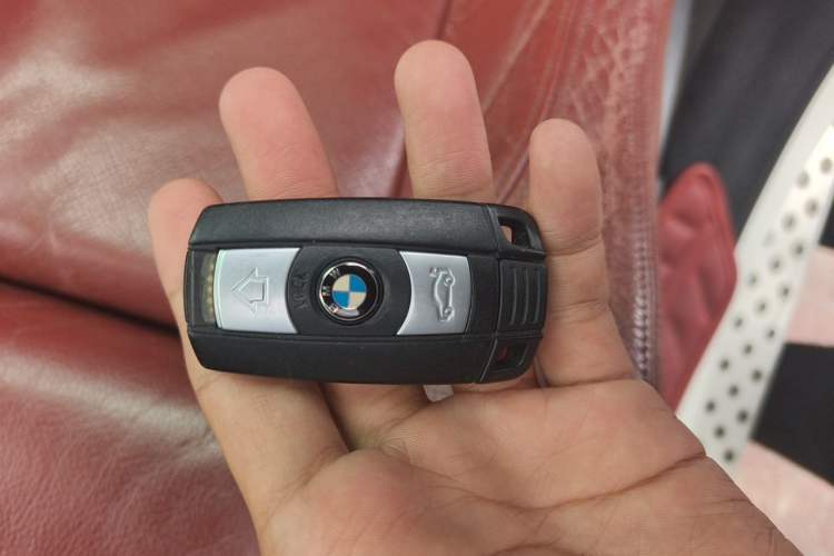 Used BMW X6 2013 xDrive35i Vehicle Key