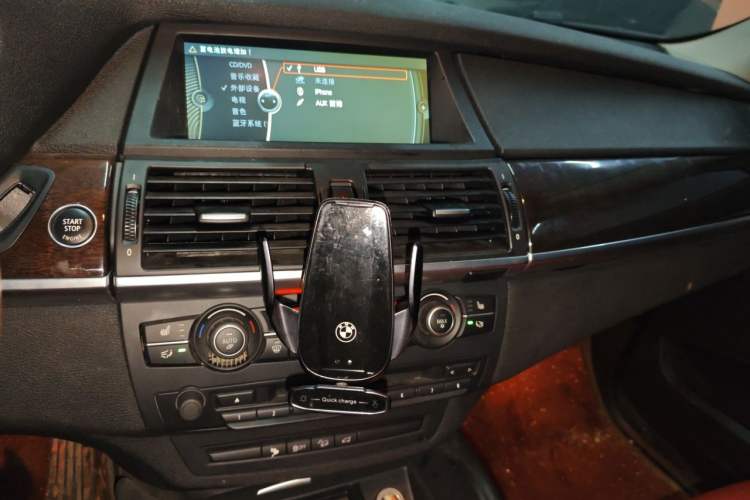 Used BMW X6 2013 xDrive35i Audio And AC Panel