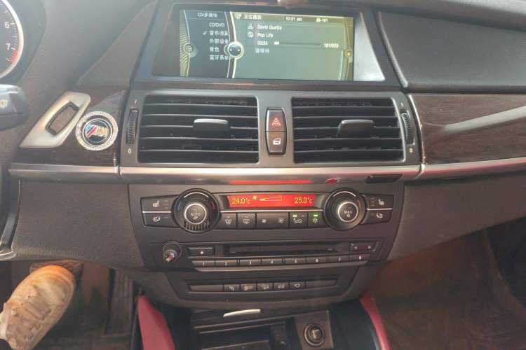 Used BMW X6  Audio And AC Panel