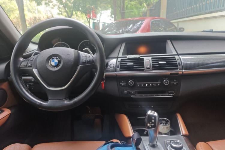 Used BMW X6 2013 xDrive35i Center Console