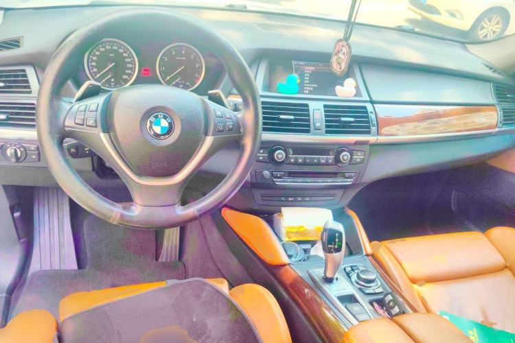 Used BMW X6 2013 xDrive35i Center Console