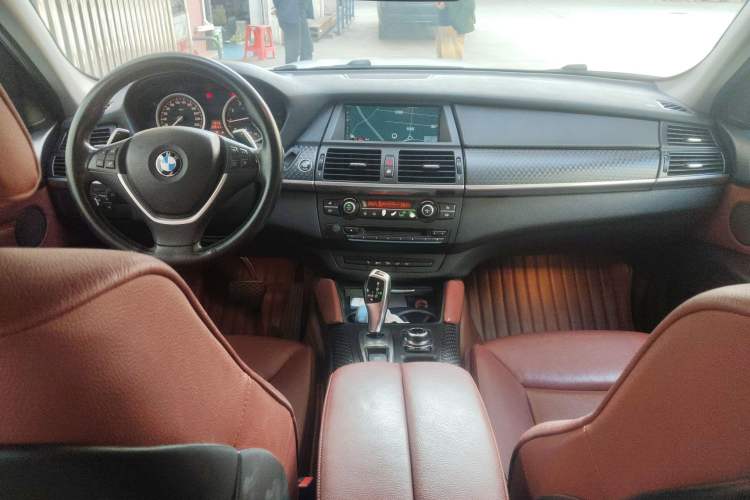 Used BMW X6 2013 xDrive35i Center Console