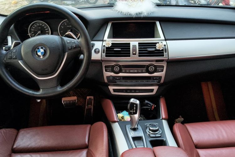 Used BMW X6 2013 xDrive35i Center Console