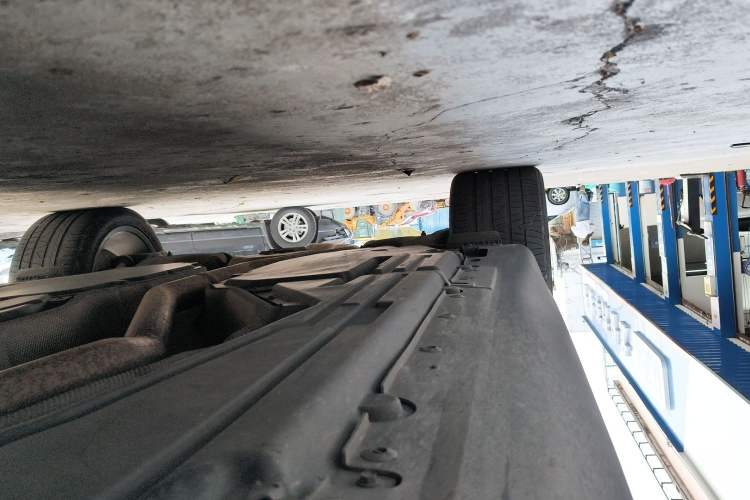 Used BMW X6 2013 xDrive35i Chassis Front Right