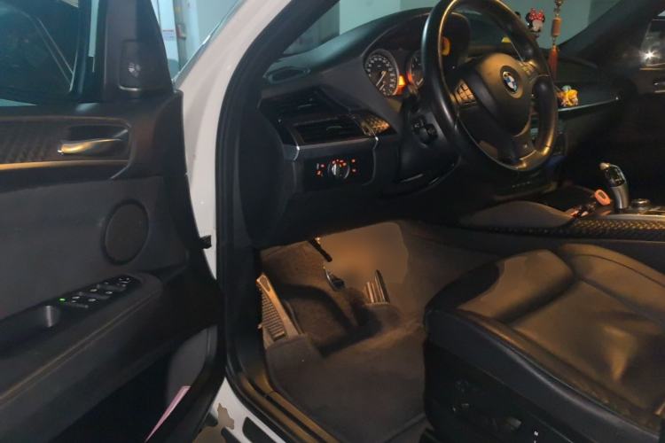 Used BMW X6 2013 xDrive40i Driver Seat