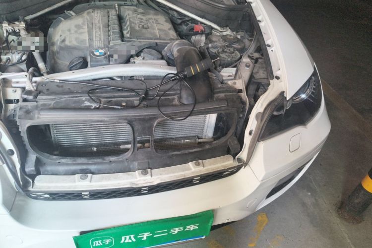 Used BMW X6 2013 xDrive35i Engine Bay Left
