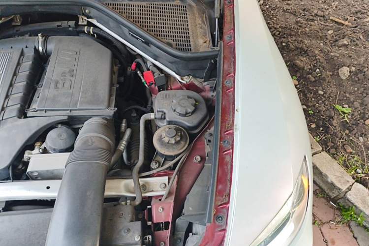 Used BMW X6  Engine Bay Left