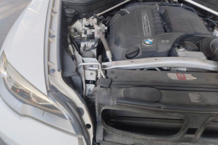 Used BMW X6 2013 xDrive35i Engine Bay Right