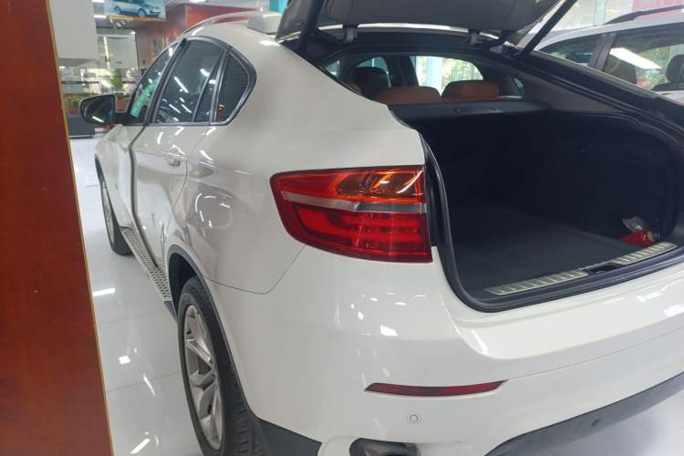 Used BMW X6 2013 xDrive35i Exterior 3