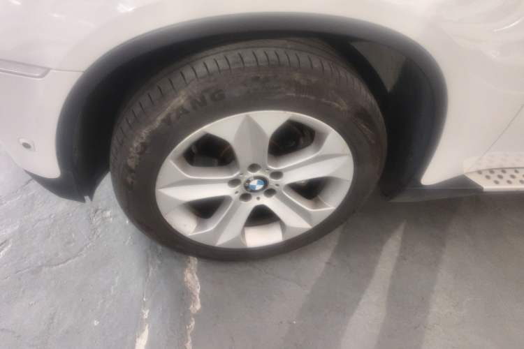 Used BMW X6 2013 xDrive35i Exterior 7