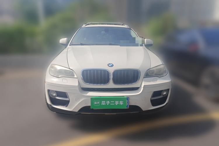 Used BMW X6  Front
