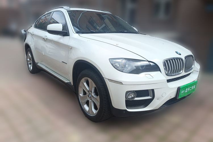 Used BMW X6 2013 xDrive35i Front Right 45 Deg