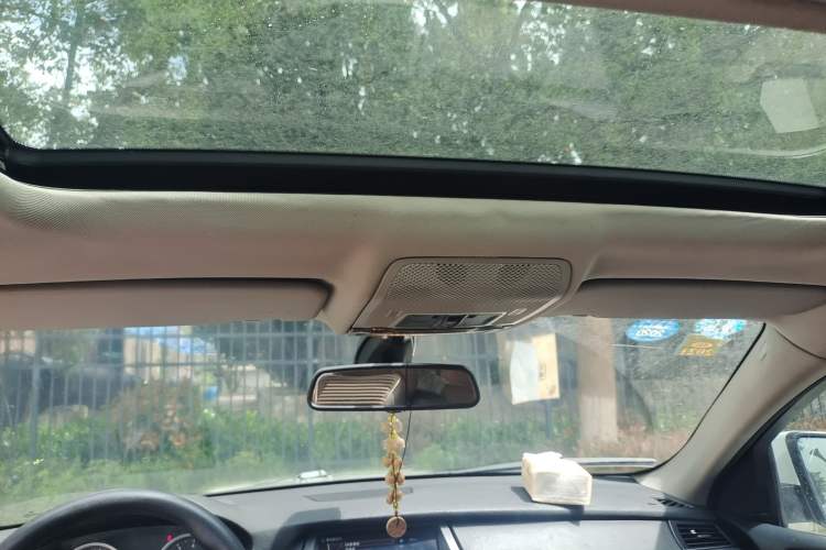 Used BMW X6 2013 xDrive35i Headliner
