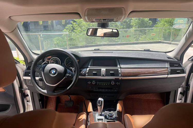 Used BMW X6 2013 xDrive35i Interior 1