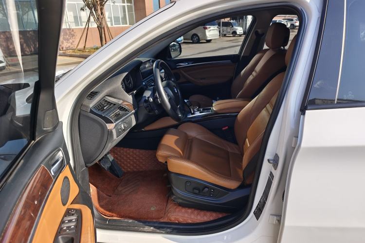 Used BMW X6 2013 xDrive35i Interior 1