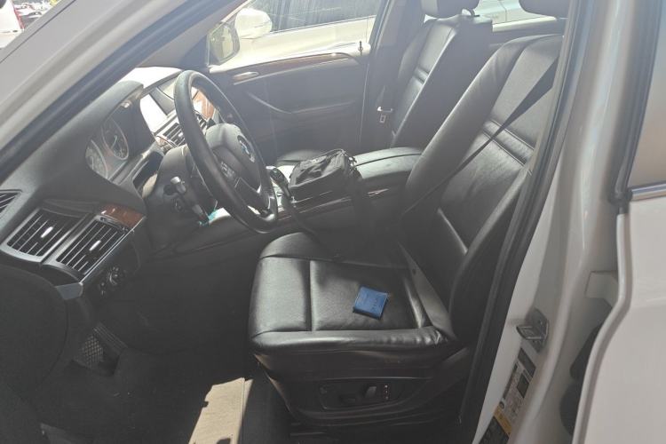 Used BMW X6  Left Front Seat