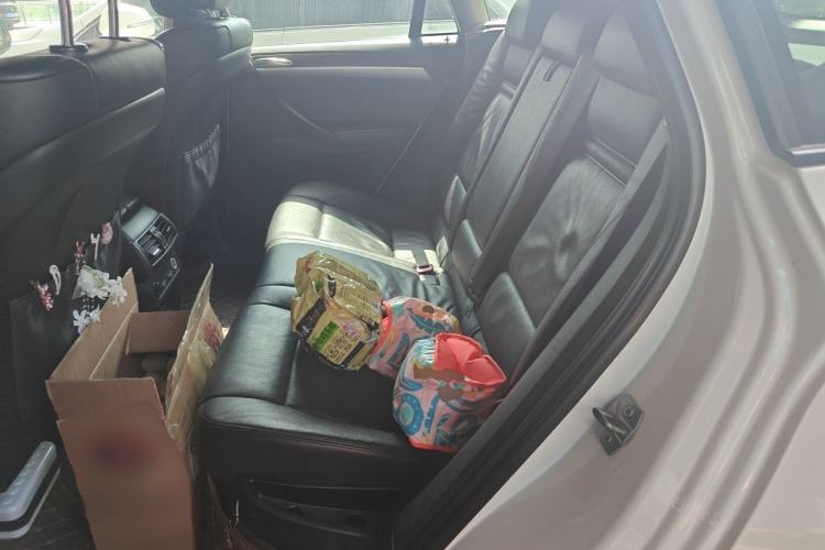 Used BMW X6  Left Rear Seat
