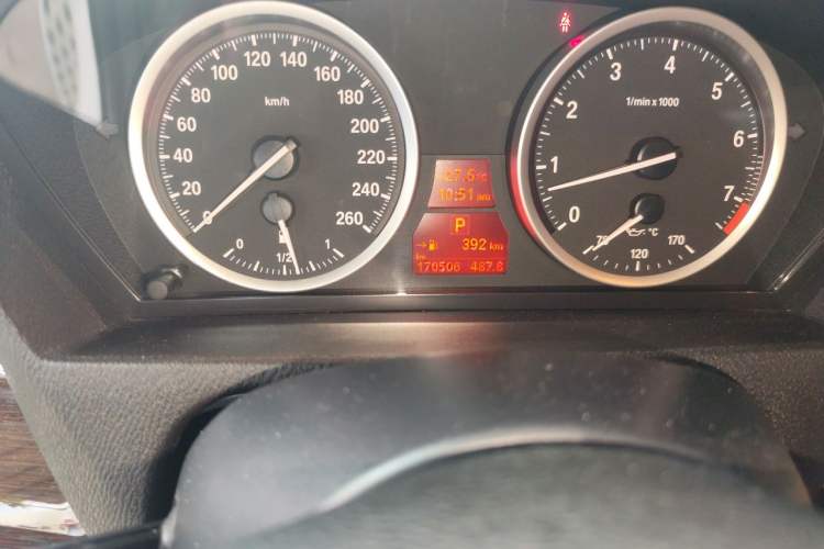 Used BMW X6  Odometer Close Up