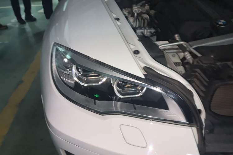 Used BMW X6 2013 xDrive40i Right Front Headlight
