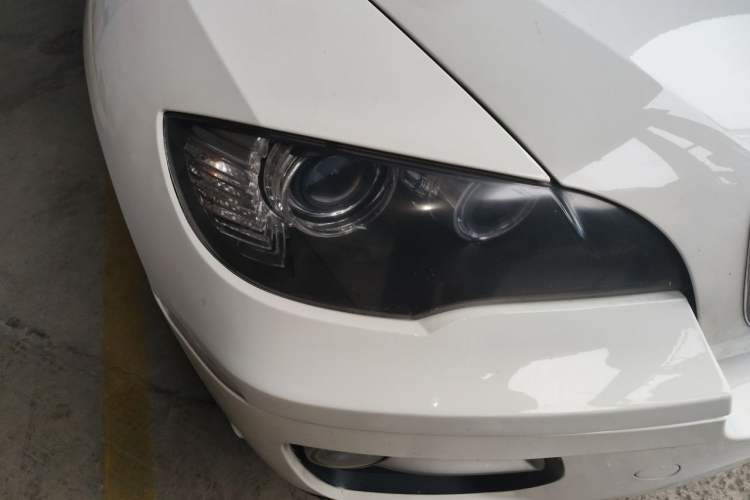 Used BMW X6  Right Front Headlight