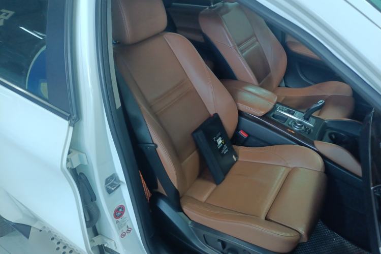Used BMW X6 2013 xDrive35i Right Front Seat