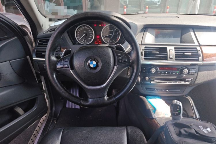 Used BMW X6  Steering Wheel